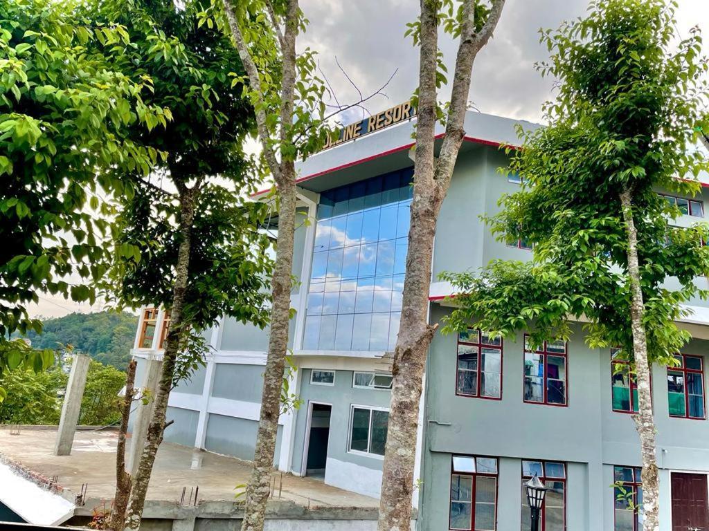 La Colline Resort Kohima Esterno foto